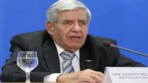 Moraes dá 15 dias para PF investigar se Augusto Heleno tem Alzheimer