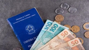 Governo confirma salário mínimo de R$ 1.621 em 2026