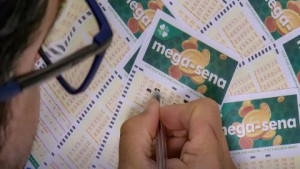 Mega-Sena acumula novamente e prêmio principal vai para R$ 63 milhões