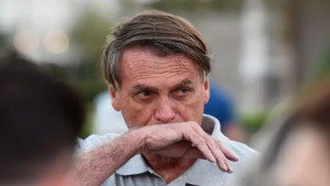 Alexandre Moraes nega prisão domiciliar ao ex-presidente Jair Bolsonaro