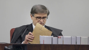 Relator vota contra abertura de investigação sobre Gonet no Caso Master.