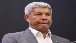 Debate da Band: ACM Neto e Mansur criticam problemas do estado, e Jerônimo foge de confronto direto