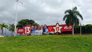 Justiça manda campanha de Jerônimo retirar mega outdoor na Avenida Paralela
