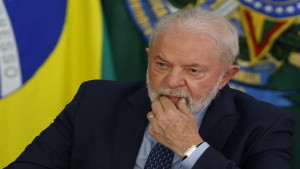 TSE manda Lula tirar do ar trechos de discurso com pedido de voto em convenção na Bahia