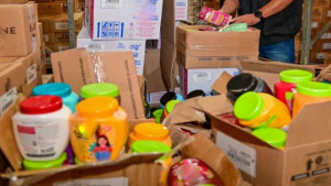 Distribuidora atacadista é notificada após fiscalização encontrar irregularidades em galpão na Bahia