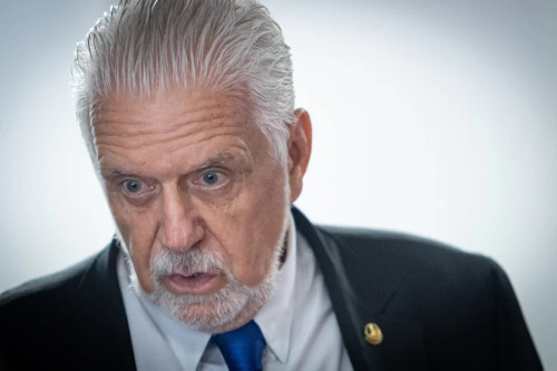 "Com a mão na massa" Banco Master paga empresa de nora de Jaques Wagner