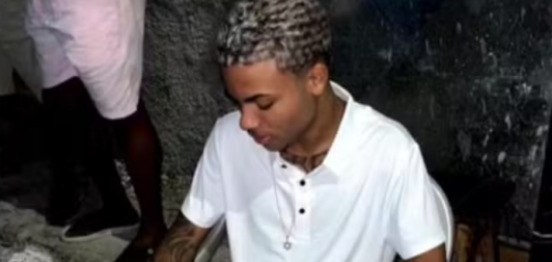 Adolescente de 17 anos é morto a tiros dentro de barbearia