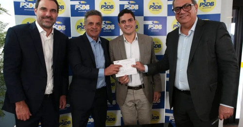 Filho de Carlos Muniz se filia ao PSDB e lança pré-candidatura a deputado federal