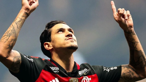 Flamengo castiga Atlético-MG na Arena MRV e chega à quarta vitória seguida