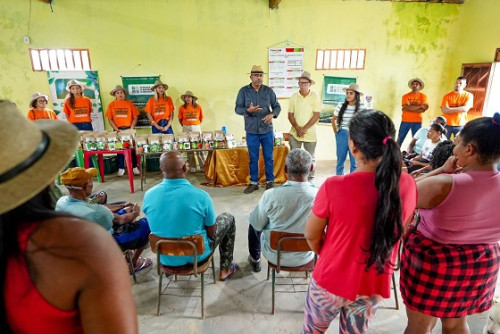 Prefeitura de Camaçari: Nova distribuição de sementes beneficia mais de 100 agricultores de Barra do Pojuca