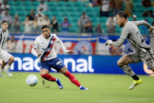 Com gol nos acréscimos, Bahia vence o Botafogo de virada e volta a triunfar após oito jogos