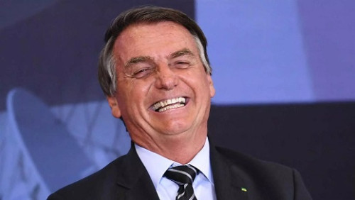 PF decide não abrir inquérito contra Bolsonaro por associar Lula a ditador