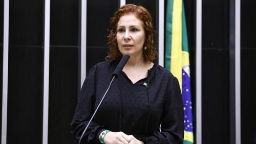 Moraes manda governo brasileiro adotar medidas para extraditar Zambelli
