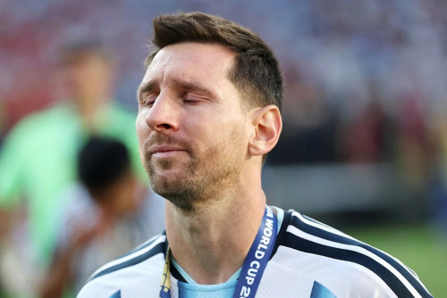 "Despejou vergonha sobre seu legado", diz jornal sobre Messi após Copa