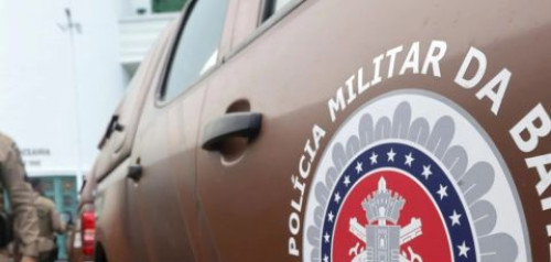 Policiais denunciados pelo MP por homicídios em Caraíva são afastados das funções