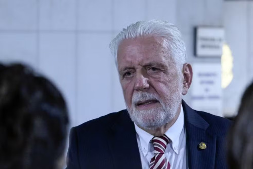Jaques Wagner não será ouvido pela PF nesta sexta; depoimento foi adiado