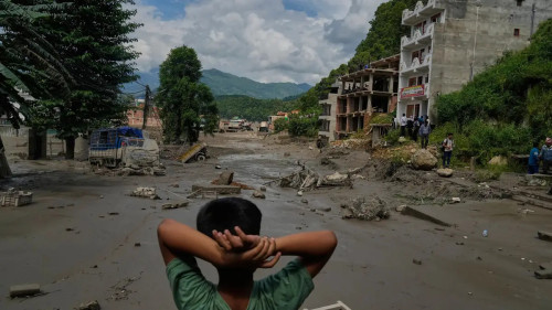 Colapso, avalanche e destruição: entenda o efeito em cadeia por trás da pior tragédia em dez anos no Nepal