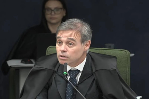 André Mendonça apura se diretor-geral da PF obstruiu justiça em caso do INSS
