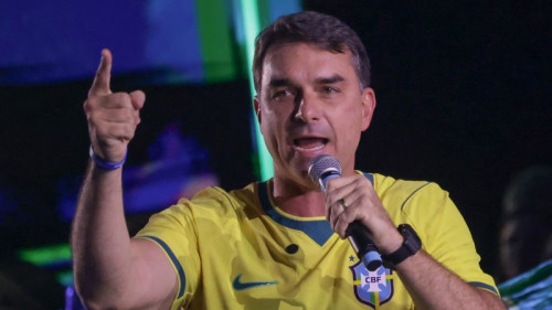 Flávio diz que 'narcoterroristas' têm até dezembro para ‘meter o pé’ do Brasil e promete ‘guerra’ contra criminosos