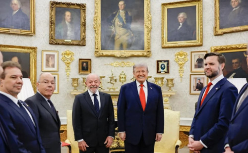 Trump chama eleição no Brasil de "desgraça" e diz que vai falar com Lula
