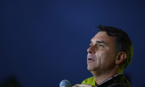 ‘É impossível reconhecer o resultado das eleições’, diz Flávio após derrota para Lula