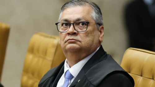 Flávio Dino determina apuração de suposta interferência estrangeira nas eleições