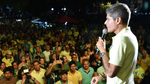 ACM Neto fala sobre apoio a Flávio Bolsonaro: “Estou colocando minha história em jogo”