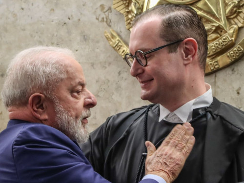 Eleições 2026: ministro do STF prorroga horário de votação até 19h em todo o Brasil; TSE manda parar apuração dos votos